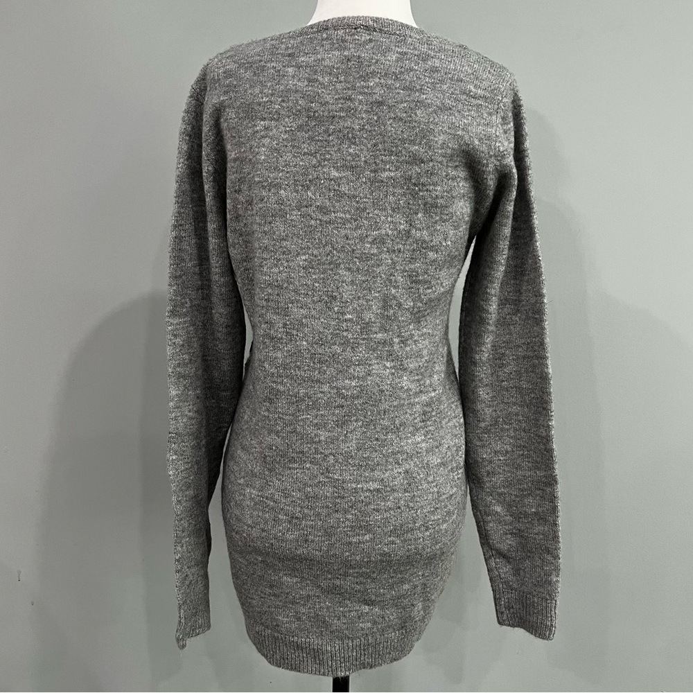 NWT Thyme Long Sleeve Sweater - Picture 4 of 13